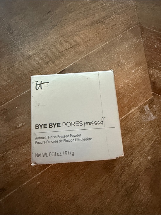 it cosmetics Other - It cosmetics Bye Bye Pores Pressed Power Airbrush Finish